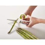 Power Grip Kitchen Shears Scissors With Thumb Grip - Joseph Joseph - Image 4