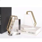 Modern Crystal Sculpture with Gold Alloy Handle Design - Image 5