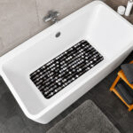Perla Pebble Bath Mat – Black - Image 2