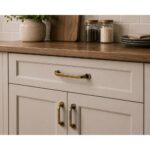 Florence Soft-Arch Antique Fix Handle - 128mm - Image 3