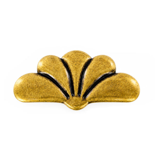Florence Shell-Motif Antique Furniture Handle – 64mm