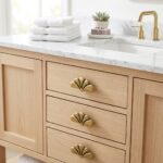 Florence Shell-Motif Antique Furniture Handle – 64mm - Image 4