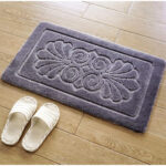 Embossed Floral Bath Mat 88x58cm - Image 2