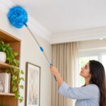 Extendable Microfiber Duster – 35 to 55 Inch - Image 2
